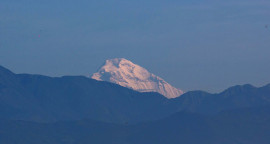 कपिलवस्तुको तौलिहवाबाट देखिएको हिमाल । तस्वीरहरु: रोयल थाई मोनास्ट्री, लुम्बिनी ।